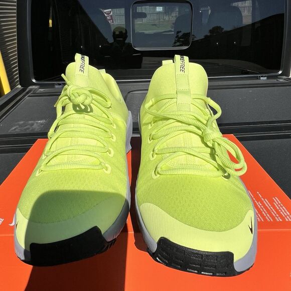 Nike Free Metcon 6 Mens Size 10.5 Light Lemon Twist Cement Grey Black FJ7127-700 main image 4